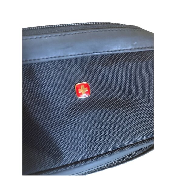 SWISSGEAR Travel Dopp Kit Blue 4 Compartments Inner Pockets Toiletry Dopp Kit - Picture 3 of 7